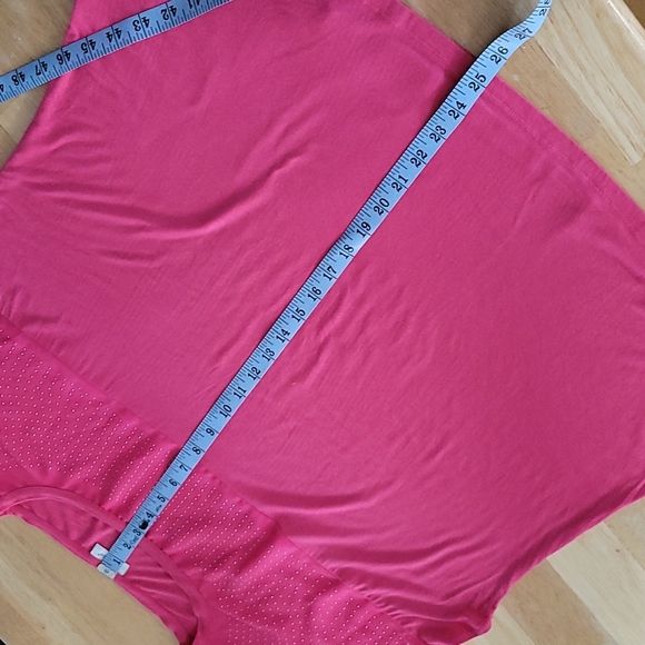 Avenue Studded Cap Sleeve Top - Picture 5 of 8